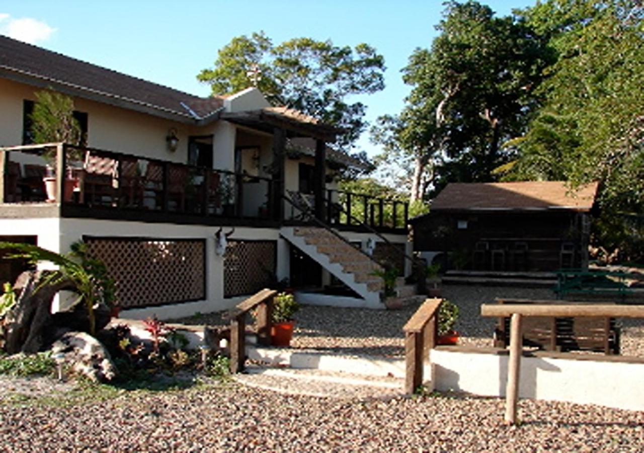 Crooкed Tree Lodge Belize Crooked Tree Buitenkant foto